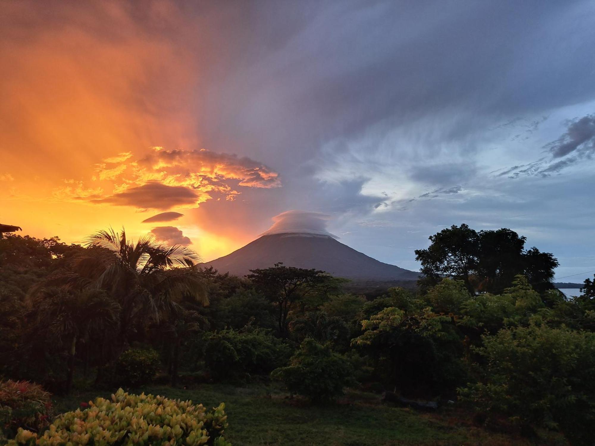 Hostel Santa Cruz Ometepe Altagracia 外观 照片